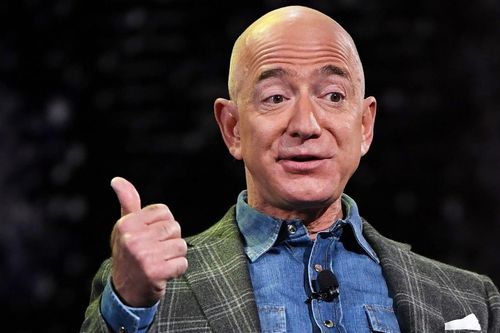 Mất 10 tỷ USD trong 2019, Jeff Bezos vẫn giàu nhất thế giới