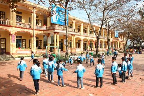 Xây dựng trường học đạt chuẩn quốc gia, nâng cao chất lượng giáo dục toàn diện