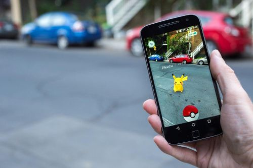 Quân đội Canada cử sĩ quan săn Pokemon vì game thủ tràn vào căn cứ