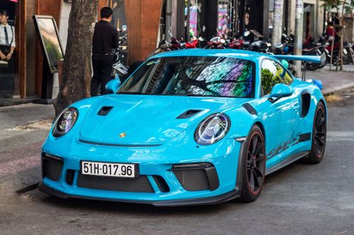 Porsche 911 GT3 RS màu độc giá 14 tỷ lăn bánh tại TP.HCM