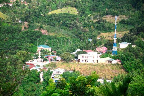 Trả lương theo kiểu 'đánh đố' ở huyện không có trụ ATM