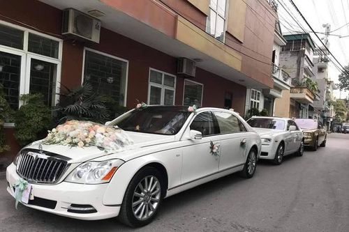 Đám cưới nhà giàu Quảng Ninh: Maybach, Rolls- Royce nối đuôi nhau đưa dâu