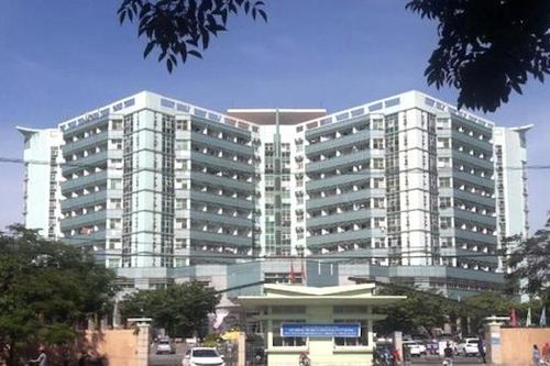 Gia đình sản phụ từ chối bác sĩ can thiệp y tế vì muốn sinh thuận tự nhiên