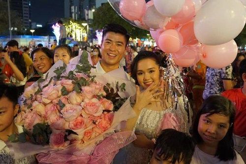 Quỳnh Anh hé lộ bí ẩn về màn cầu hôn hơn cả soái ca của Duy Mạnh