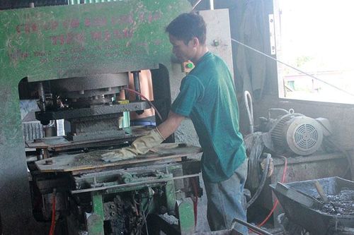 Nhiều doanh nghiệp hoạt động cầm chừng