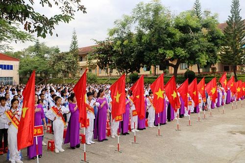 Chung tay xây trường chuẩn