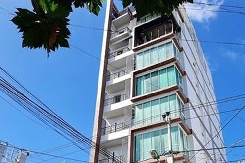Cháy trên tầng 7 khách sạn Đông Hưng ở phố biển Nha Trang