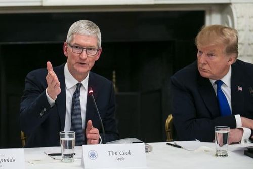 'Cáo già' Tim Cook được Apple trả lương bao nhiêu?
