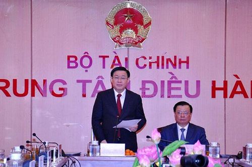 Đầu năm, mừng lo với 'bầu sữa' ngân sách