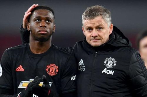 Solskjaer đáp trả van Persie: 'Tôi không sống ở thời trung cổ'