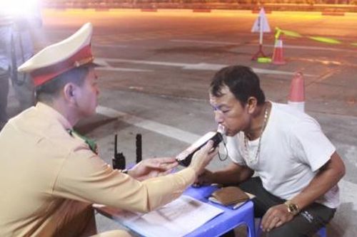 Xử lý hơn 600 lái xe vi phạm nồng độ cồn sau 2 ngày ra quân