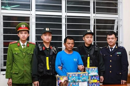 Chủ thầu xây dựng và chiêu cất giấu pháo nổ tinh vi