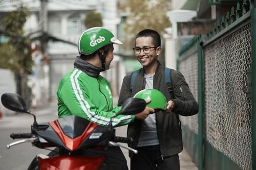 Bị quản lý giờ làm thêm, sinh viên nói gì?