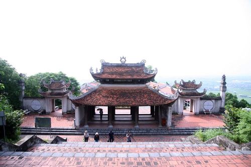 Thăm đền Cao An Phụ