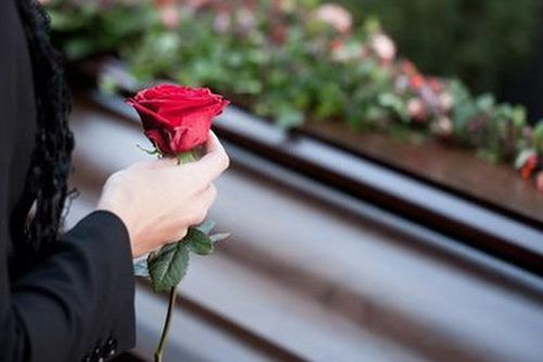 Vì sao nhiễm 'hơi lạnh' đám ma sẽ dễ mang bệnh?