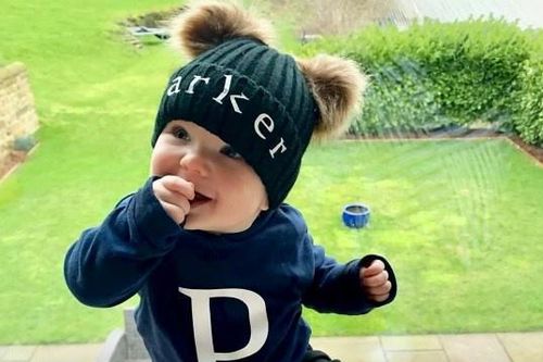 Cậu bé 2 tuổi là ngôi sao mạng xã hội, kiếm hàng chục nghìn USD