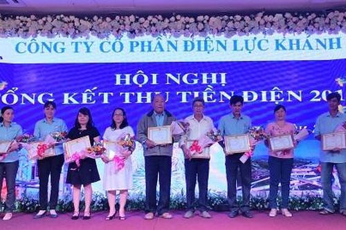 PC Khánh Hòa: Biểu dương 25 thu ngân viên xuất sắc năm 2019