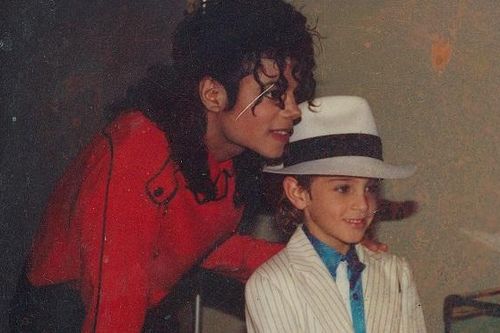 Luật thay đổi, hai người đàn ông trong 'Leaving Neverland' được kiện Michael Jackson