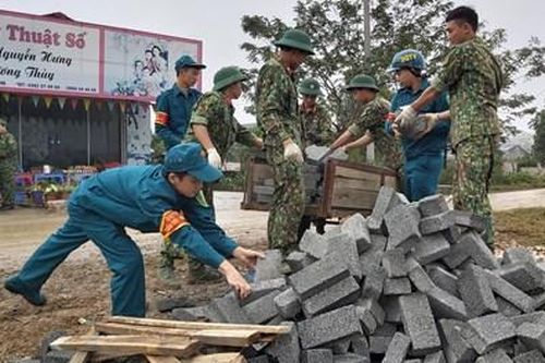 Nêu cao tinh thần vượt khó, hăng hái thực hiện nhiệm vụ