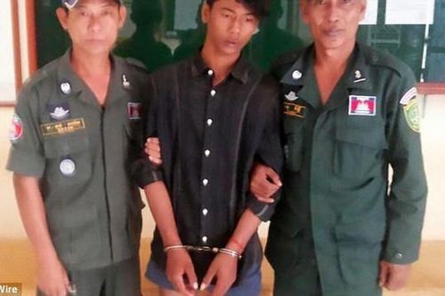Hàng xóm vào động phòng thay chú rể, sáng hôm sau cô dâu mới biết