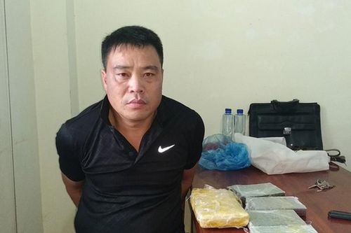 Điện Biên: Bắt đối tượng mua bán 4 bánh heroin, 6.000 viên ma túy