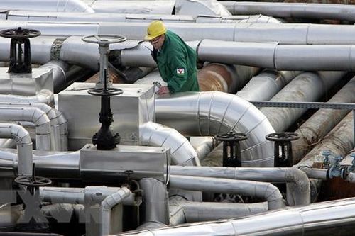 Nga khôi phục cung cấp dầu thô cho các nhà máy lọc dầu Belarus