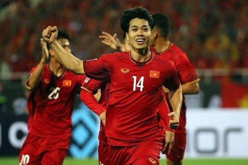 Báo châu Á đưa Công Phượng vào top 10 cầu thủ 'tiến xa nhất'