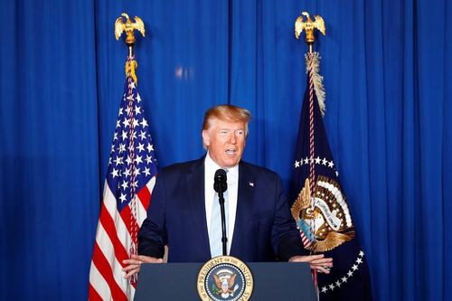Tổng thống Trump thề sẽ tấn công 52 mục tiêu của Iran nếu Iran định trả đũa