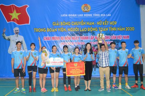 Bế mạc Giải Bóng chuyền nam- nữ kết hợp