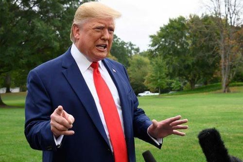 TT Trump: 'Quốc hội vào Twitter mà cập nhật tình hình Mỹ - Iran'
