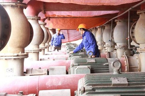Xả nước vụ Xuân, lo phát điện mùa khô