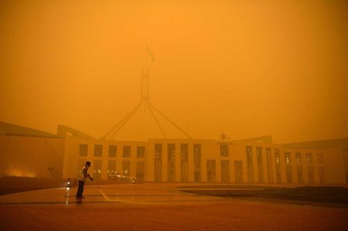 Thủ đô Australia dần tê liệt do khủng hoảng cháy rừng