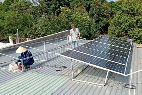 Điện mặt trời phía Nam vẫn tiếp tục 'nóng'