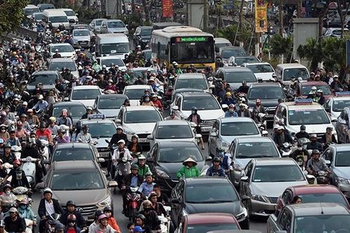 Giảm áp lực ùn tắc giao thông dịp cuối năm