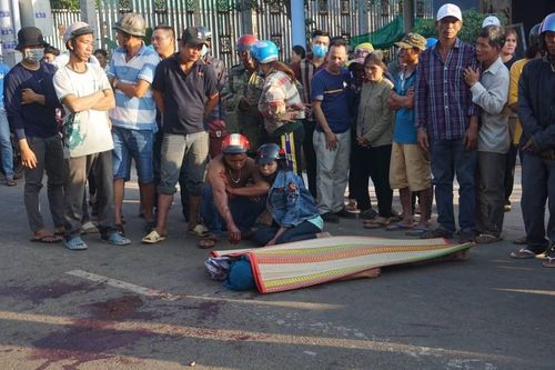Truy bắt kẻ đâm chết em trai bạn gái vì bị ngăn cản tình cảm