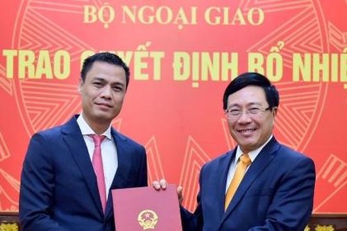 Công bố quyết định nhân sự tại Bộ Ngoại giao