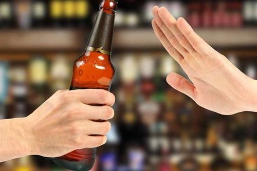Để giới trẻ 'nói không' với rượu, bia: Cần tiếp tục lấp 'lỗ hổng' pháp luật