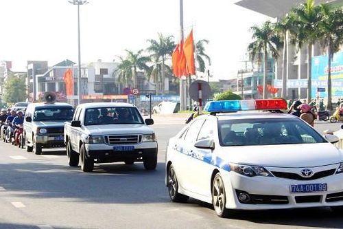 Quảng Trị ra quân thực hiện Năm an toàn giao thông