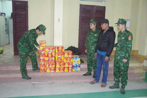 Buôn lậu pháo nổ ở Lạng Sơn chưa hạ nhiệt