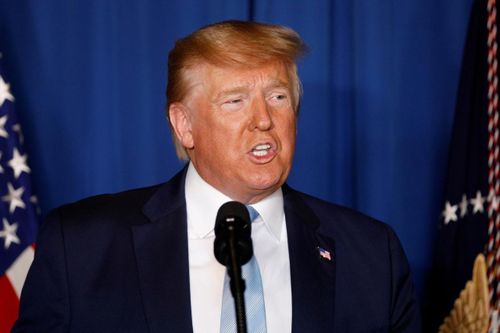 Iran nói ông Trump là 'kẻ khủng bố', dọa trả thù