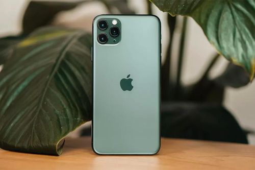 Thị trường iPhone chính hãng 'nín thở' chờ bùng nổ cận Tết