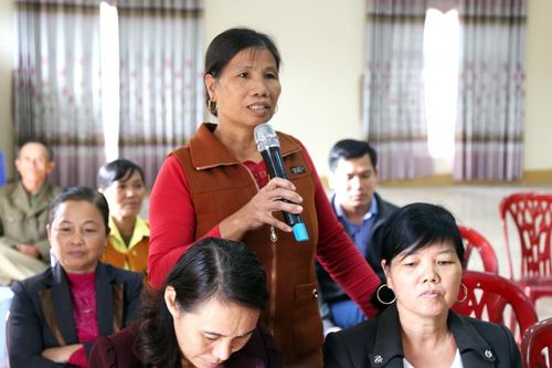 Đại biểu HĐND tỉnh, huyện tiếp xúc cử tri