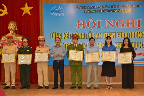 Triển khai công tác đảm bảo trật tự an toàn giao thông năm 2020