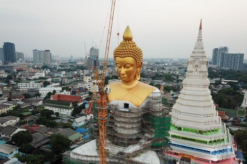 Tượng Phật cao 69m tại Bangkok sắp hoàn thành