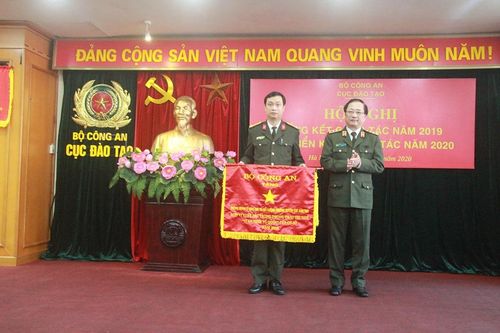 Tiếp tục đổi mới nội dung, nâng cao chất lượng giảng dạy trong CAND