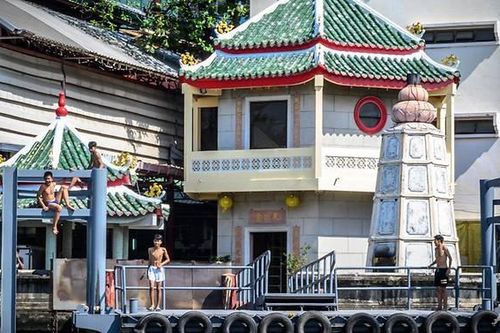 Thủ tướng Thái Lan kêu gọi dân ít tắm lại để đối phó hạn hán