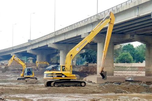 Hà Nội: Rộn ràng thi công 2 cầu đi thấp qua hồ Linh Đàm