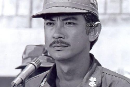 Chánh Tín và những 'đôi mắt xanh'