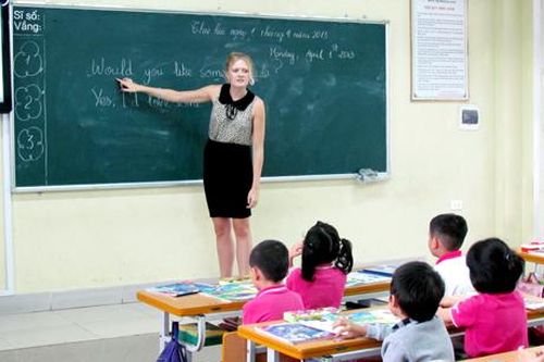 Giáo viên nước ngoài dạy ở trường phổ thông VN cần điều kiện gì?