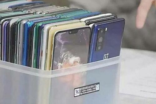 OnePlus 8 Lite thiết kế màn hình 'đục lỗ' như Samsung Note 10